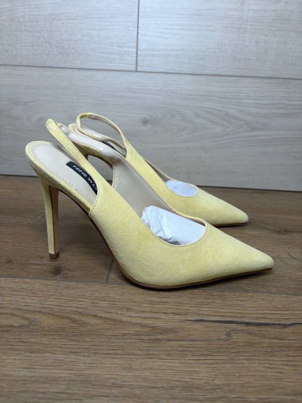 Nine West Feather Yellow Pointed Toe Pump Heels Shoes 7 M